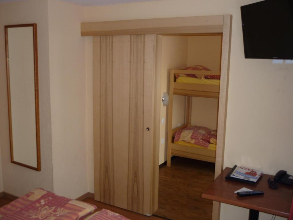 Hotel Europa Guest House Зас-Фе Номер фото