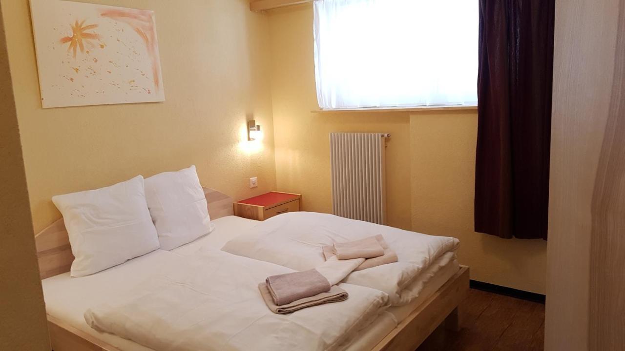 Hotel Europa Guest House Зас-Фе Экстерьер фото